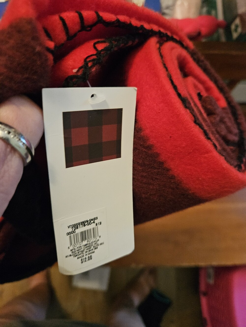 Nwt Old Navy Red Plaid Fleece Throw Blanket